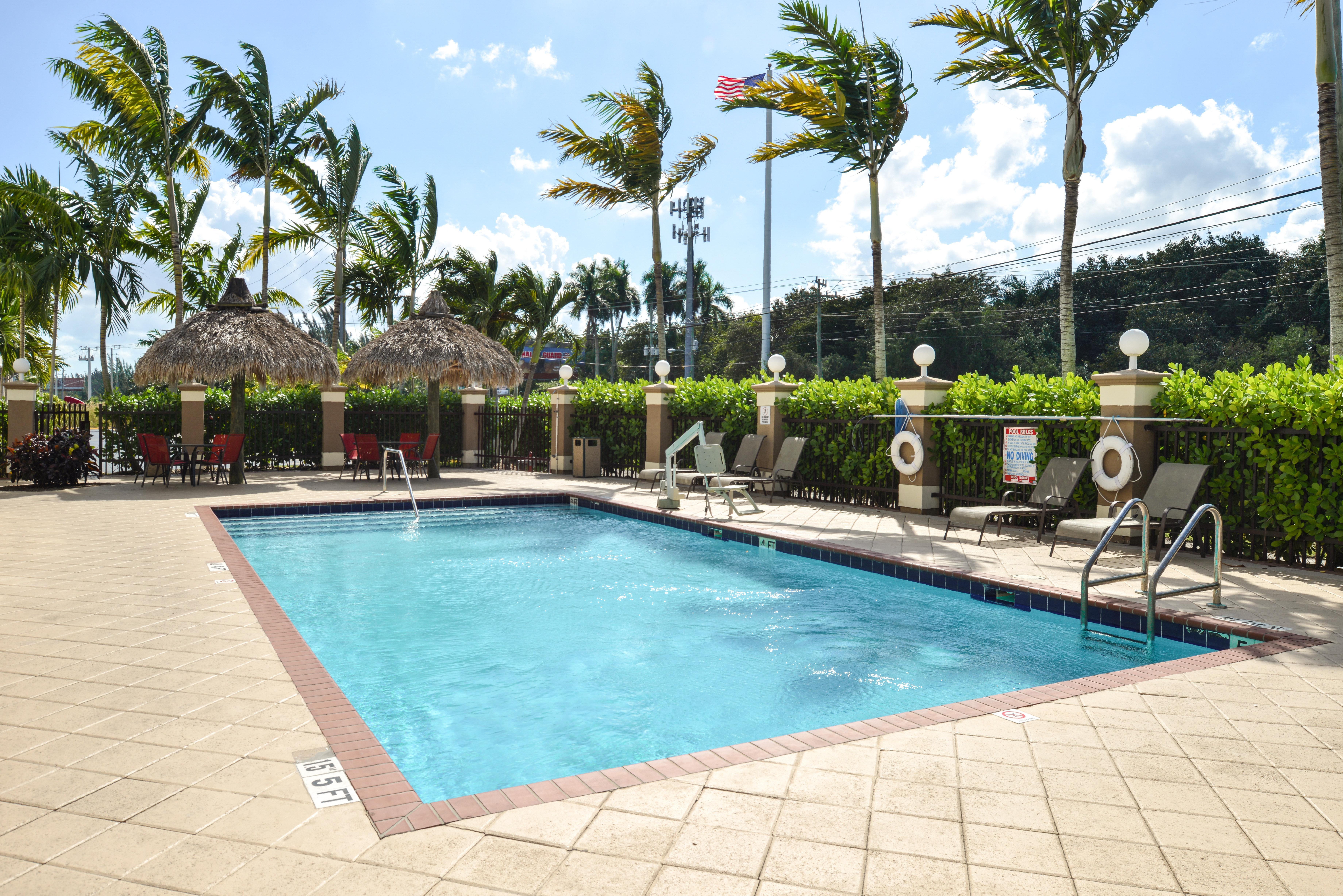 Holiday Inn Express & Suites Florida City-Gateway To Keys By Ihg מראה חיצוני תמונה