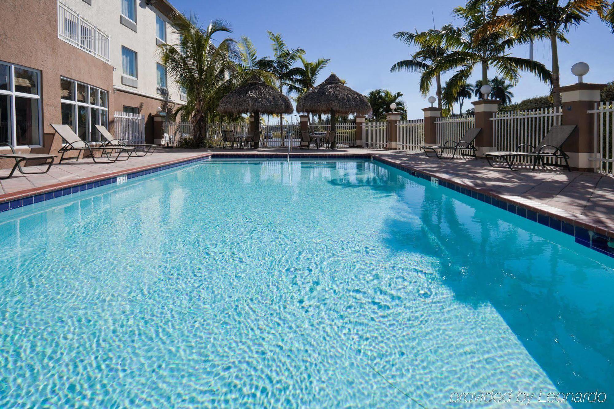 Holiday Inn Express & Suites Florida City-Gateway To Keys By Ihg מראה חיצוני תמונה